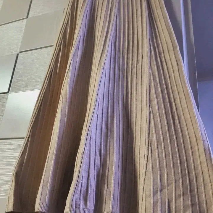 [BUNJANG] Beige Knit Pleated Long Skirt / 베이지 니트 플리츠 롱 스커트  미착용
