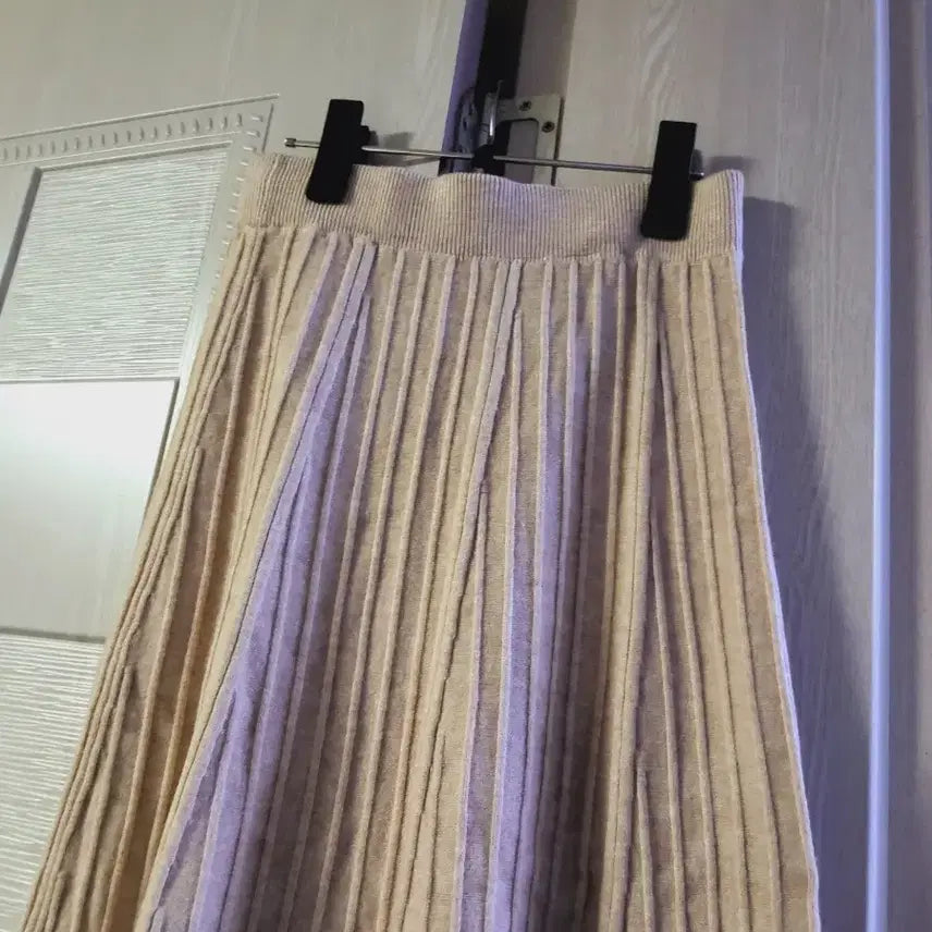 [BUNJANG] Beige Knit Pleated Long Skirt / 베이지 니트 플리츠 롱 스커트  미착용