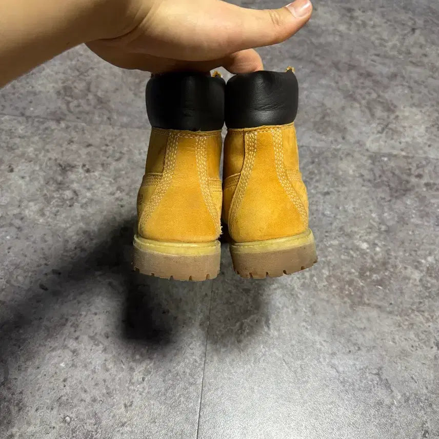 [BUNJANG] Timberland 6-Inch Premium Boots / 팀버랜드 6인치 프리미엄 220