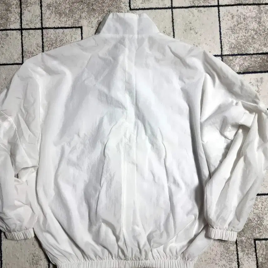 [BUNJANG] Nike Big Swoosh White Windbreaker Jacket Size S / 나이키 빅 스우시 화이트 대장급 바람막이 사이즈 S