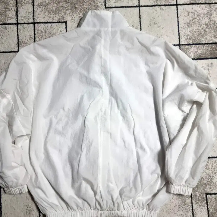 [BUNJANG] Nike Big Swoosh White Windbreaker Jacket Size S / 나이키 빅 스우시 화이트 대장급 바람막이 사이즈 S