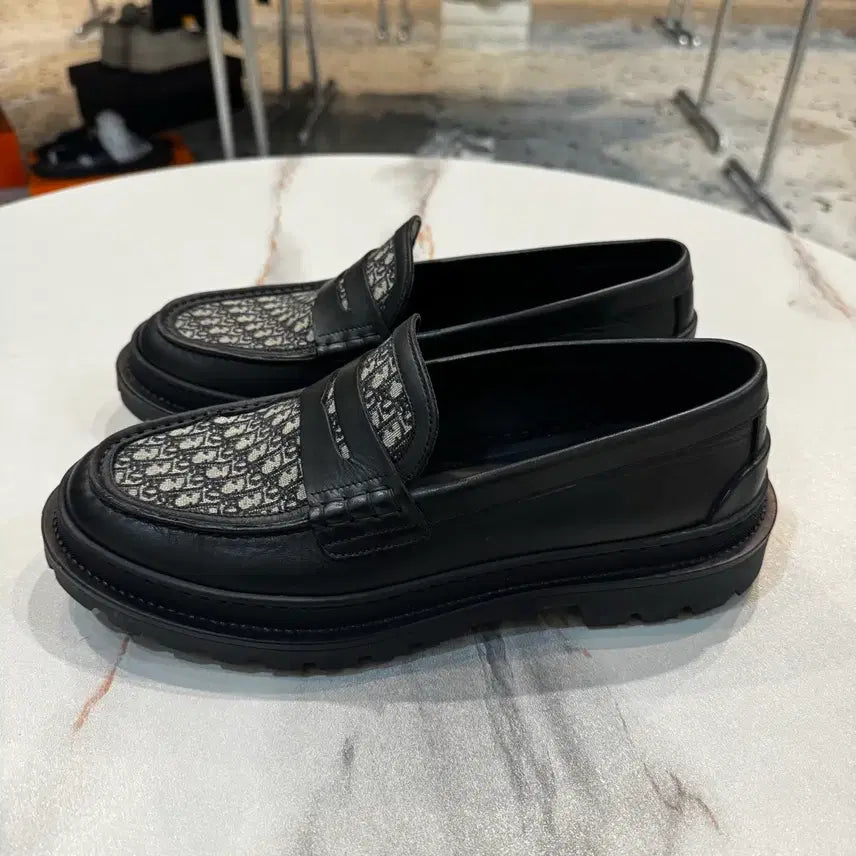 [SOLD OUT] 디올 오블리크 로퍼 260-265