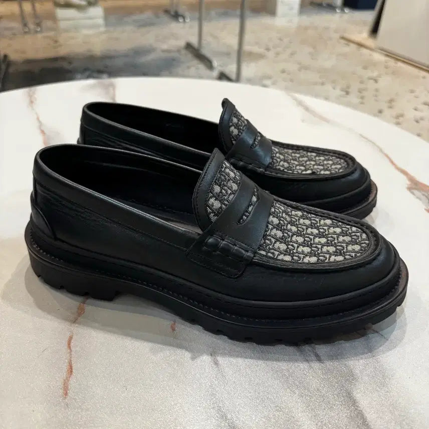 [SOLD OUT] 디올 오블리크 로퍼 260-265