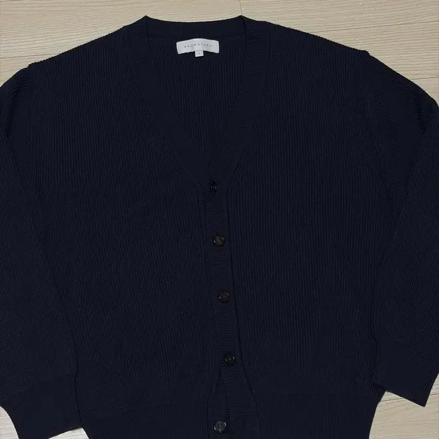 [BUNJANG] Brown Yard Essential Cardigan Navy Size 1 / 브라운야드 에센셜 가디건 네이비 1사이즈