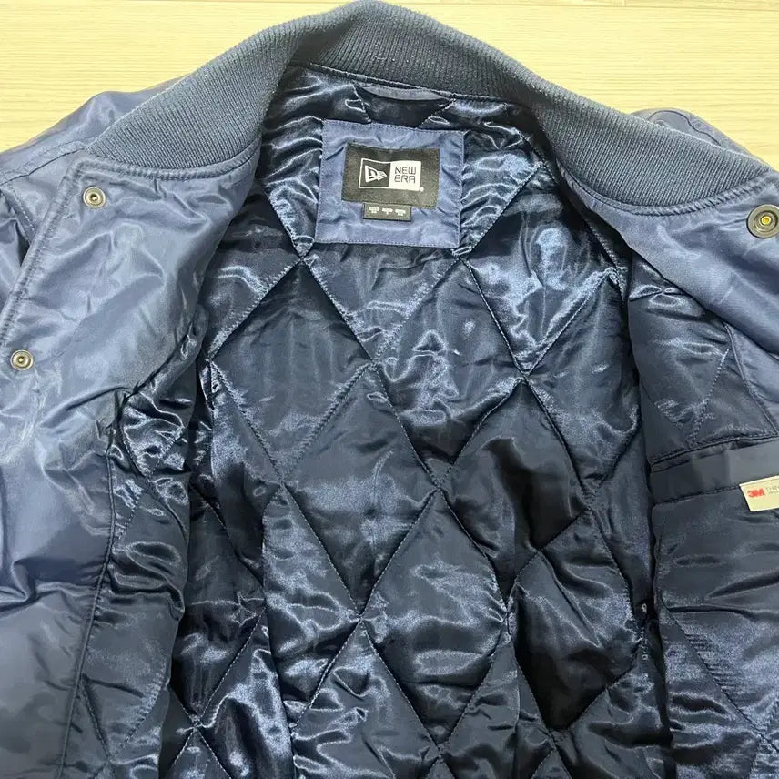 [BUNJANG] New Era New York Yankees Stadium Jacket / 뉴에라 뉴욕양키즈 스타디움 현행제품