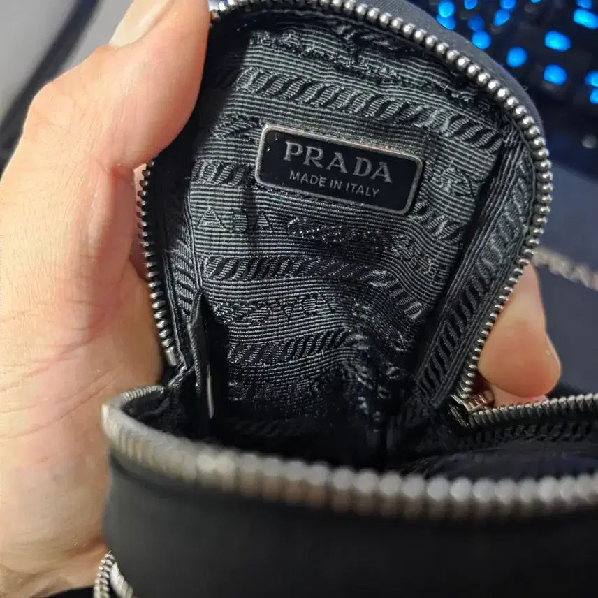 [BUNJANG] Prada Pouch Keyring / 프라다 파우치 키링
