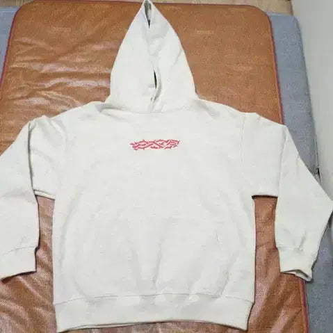 [BUNJANG] John Crown Oversized Oatmeal Hoodie / 정가5.5 새거쿨거택포1.3 오버핏 두꺼운 헬창 남자후드 오트밀