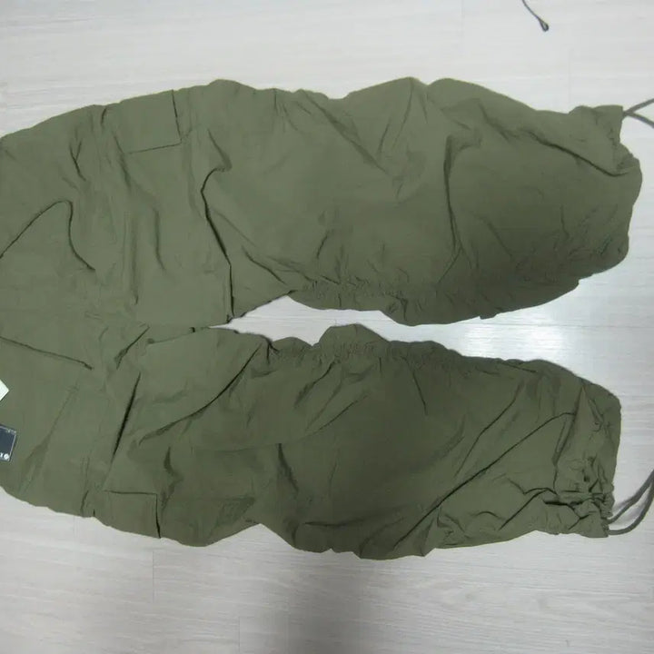 [SOLD OUT] 미사용  XTONZ 카고바지 뽀대남