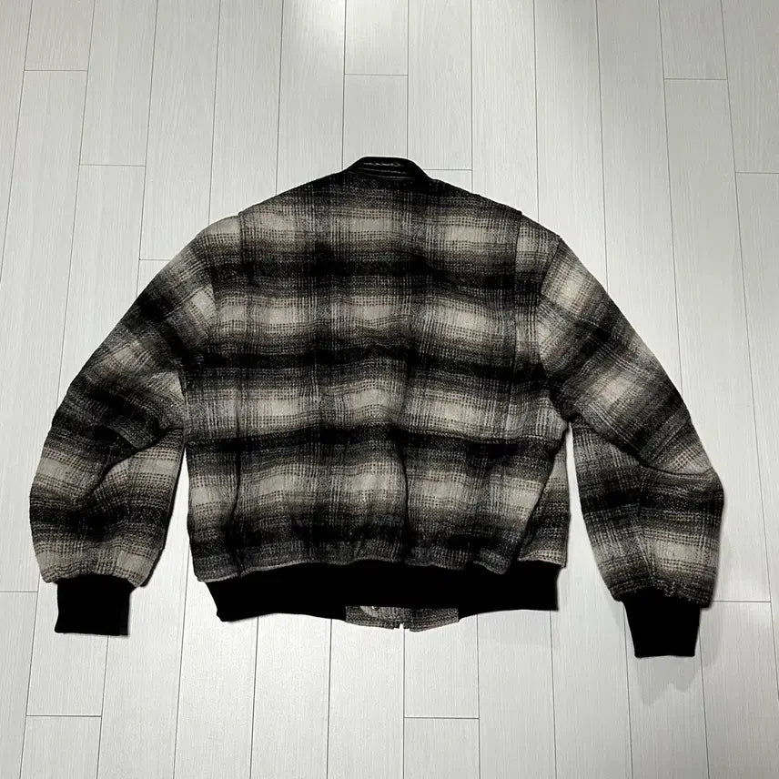 [SOLD OUT] [2] 알렌느 레더 패치 3D 핑거 봄버