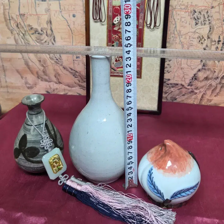 [BUNJANG] Celadon Porcelain Tall-Necked Wine Bottle (1st Generation Master Jo Han-kyung) / *순백자 목긴 주병(1세대명장 조평:조한경)