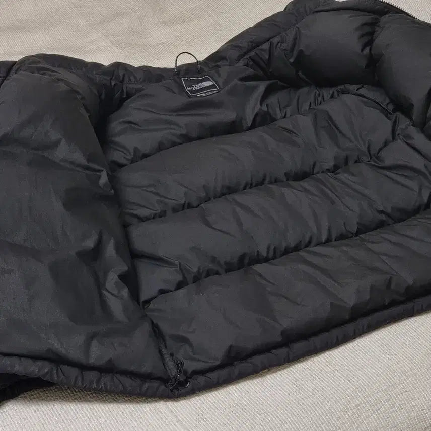 [BUNJANG] North Face Nuptse 700 Jacket (Size S) / 노스페이스 눕시 700 S 사이즈