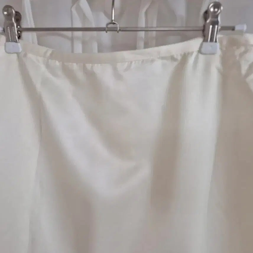 [BUNJANG] Satin Lace Skirt / 새상품 새틴 레이스 스커트 수입의류