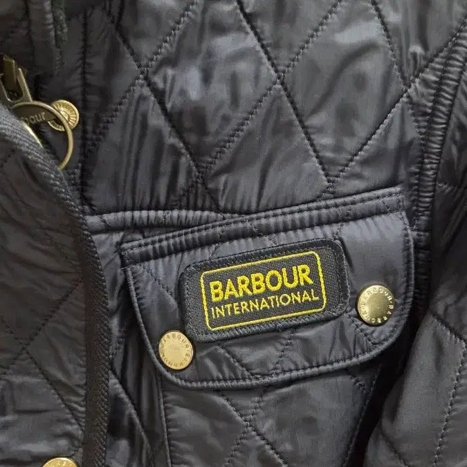 [BUNJANG] Barbour International Quilted Jacket Black Women's / 바버 인터네셔널 퀼팅 자켓 블랙 여성용