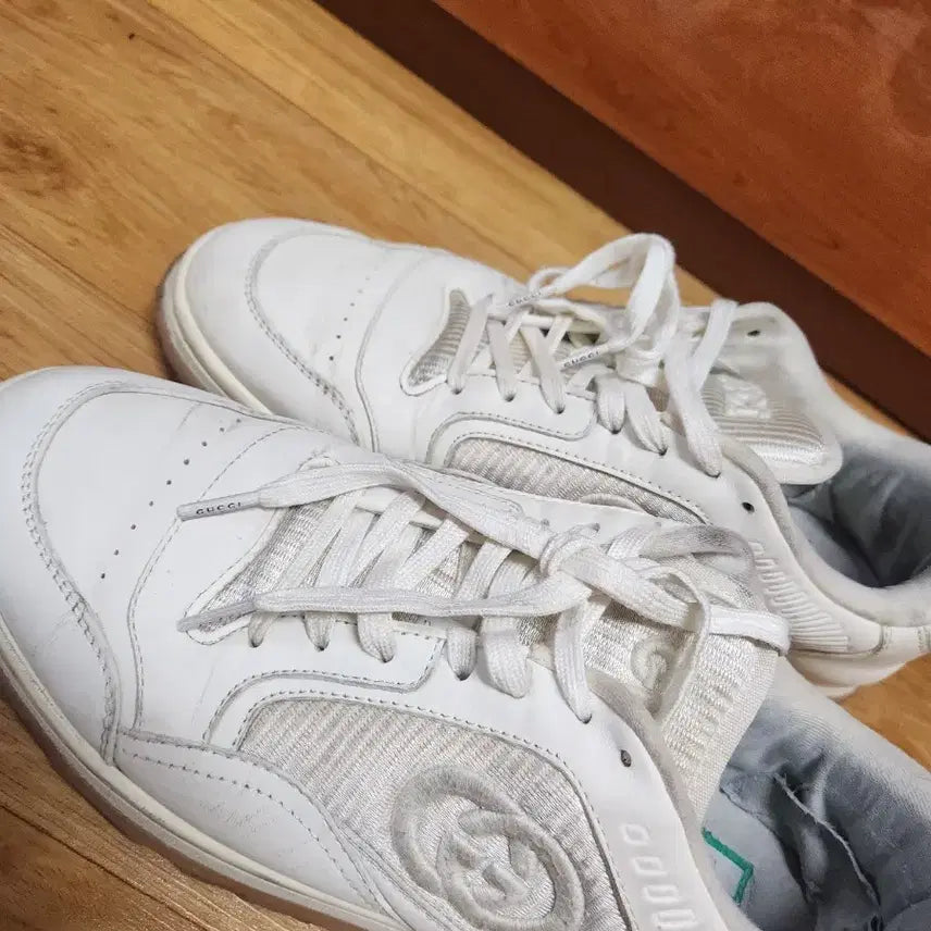 [BUNJANG] Gucci GG Embossed Sneakers White / 구찌 GG 엠보싱 스니커즈 화이트