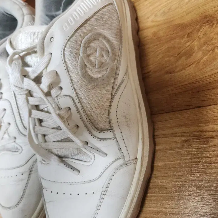 [BUNJANG] Gucci GG Embossed Sneakers White / 구찌 GG 엠보싱 스니커즈 화이트