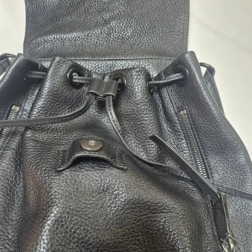 [BUNJANG] Michael Kors Black Leather Backpack / 마이클코어스 블랙 가죽 백팩