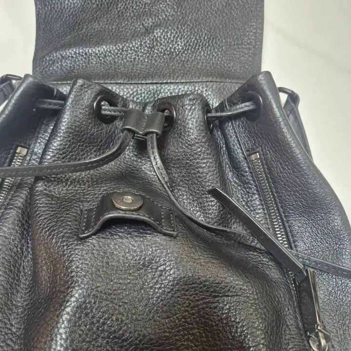 [BUNJANG] Michael Kors Black Leather Backpack / 마이클코어스 블랙 가죽 백팩