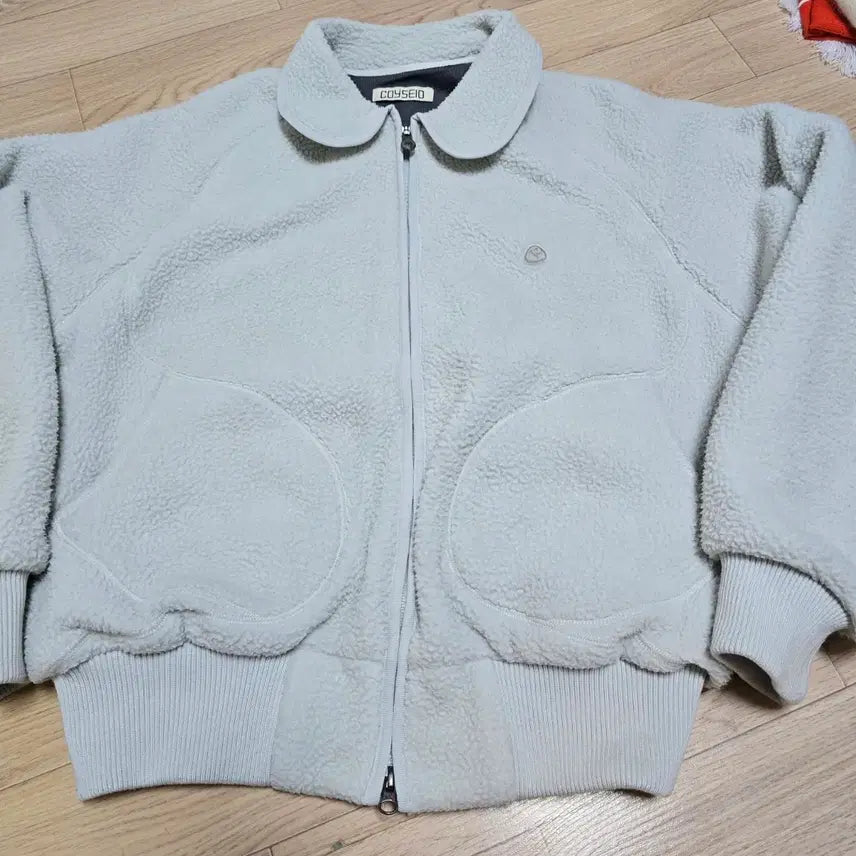 [BUNJANG] Koiseo Round Collar Fleece Jacket Light Gray / 코이세이오 라운드 칼라 플리스 자켓 라이트 그레이