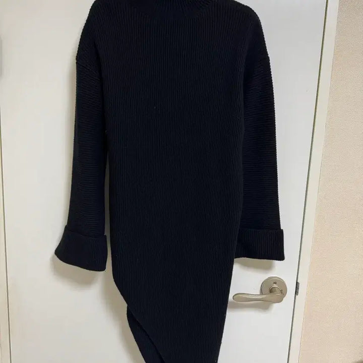 [BUNJANG] Vov VL Black Ribbed Turtleneck Sweater / 보브브이엘블랙 골지폴라 니트 스웨터
