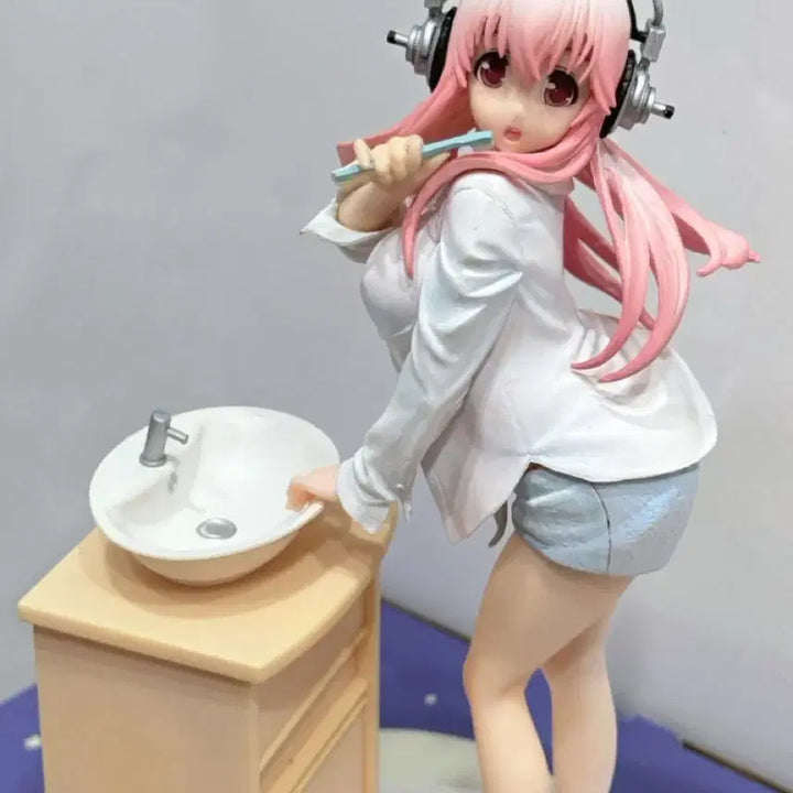 [BUNJANG] Super Sonico Morning Brushing Figure / 슈퍼 소니코 생활 밀착 취재 아침의 양치질 피규어 미소녀