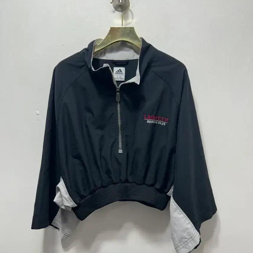 [SOLD OUT] 아디다스 라파예트 클럽 바람막이 블랙 크롭