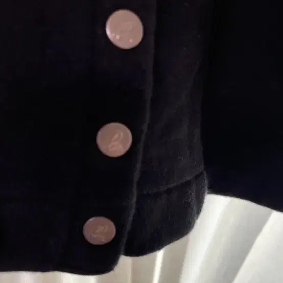 [SOLD OUT] 아네스베 agnes b 로고단추 면가디건