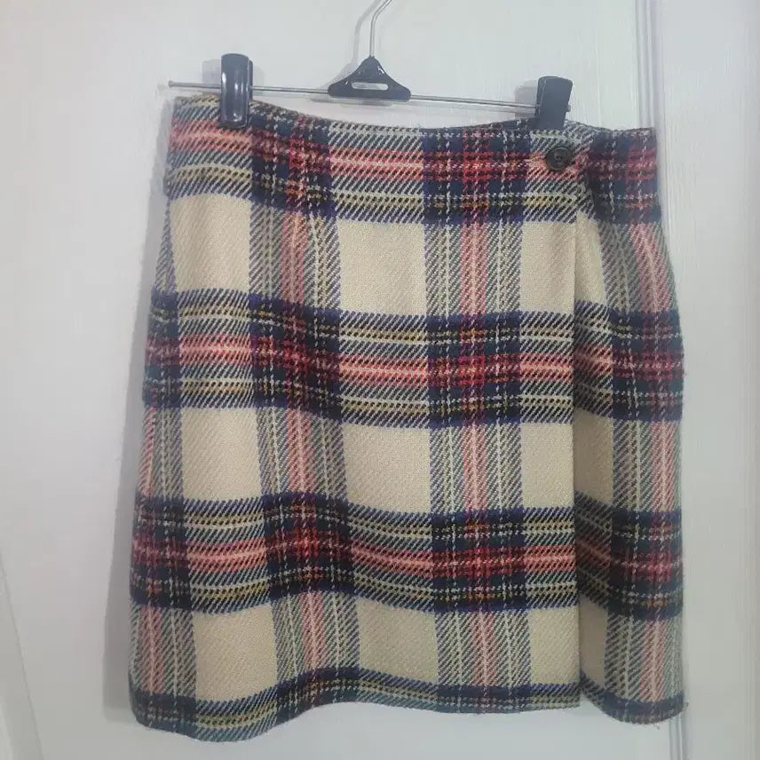 [BUNJANG] Modest Mood Checkered Wrap Mini Skirt / 모데스트무드 체크 랩스커트
