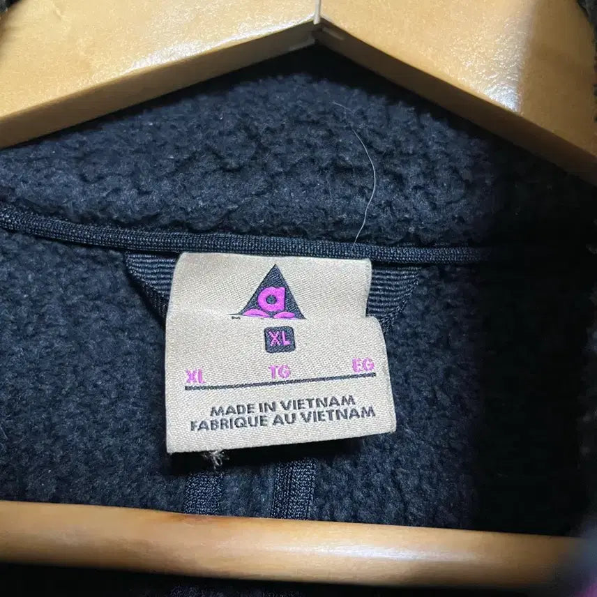 [BUNJANG] Nike ACG Fleece Jacket (Black/Pink) - XL / [XL]나이키acg 플리스 검핑