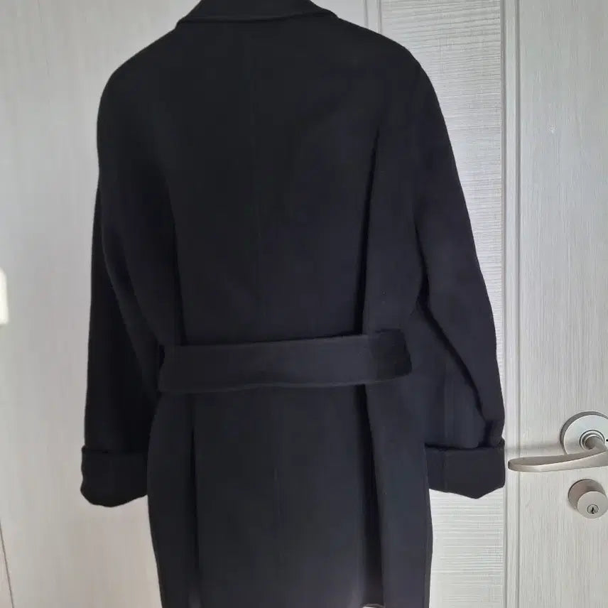 [BUNJANG] Sisley Black Belted Coat / 시슬리 블랙 반코트