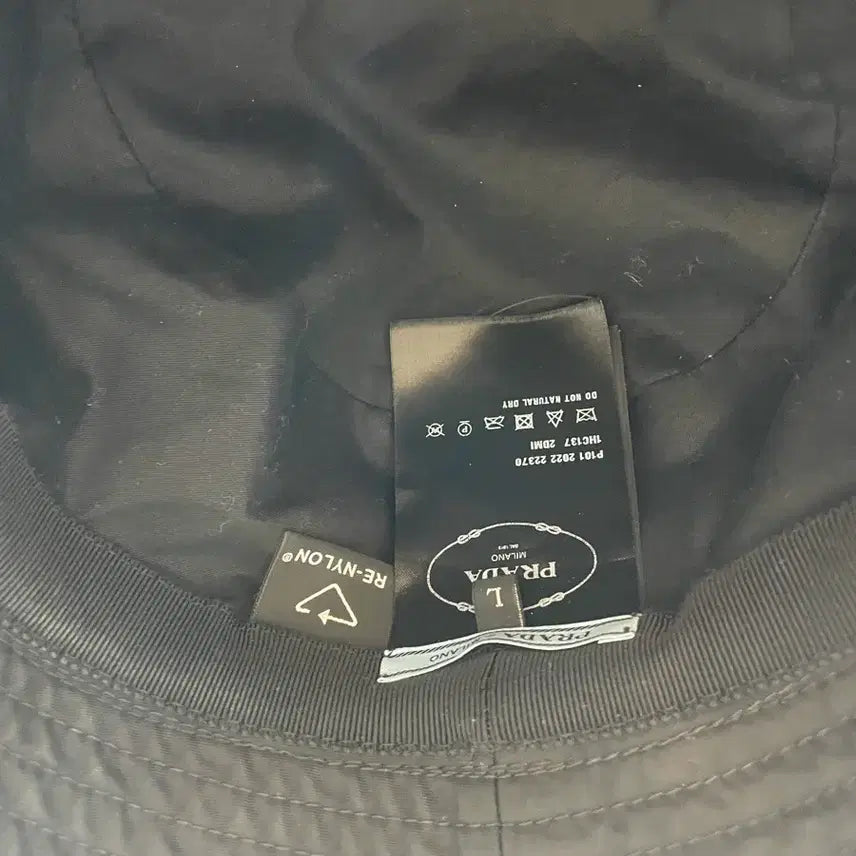 [BUNJANG] Prada Re-Nylon Bucket Hat / [정품/L] 프라다 리나일론 버킷햇