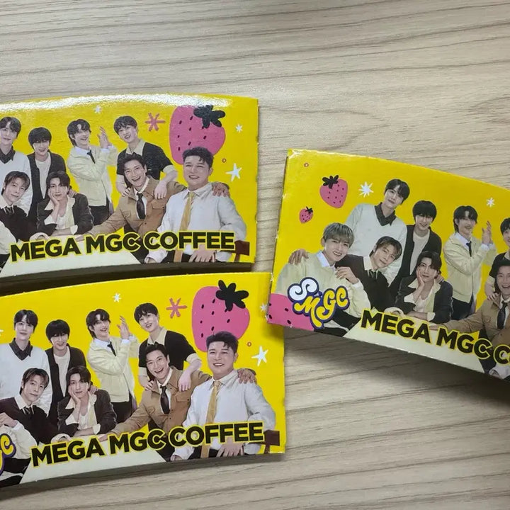[BUNJANG] Super Junior Bundle Set Cup Holder / 슈퍼주니어 메가커피 컵홀더 일괄