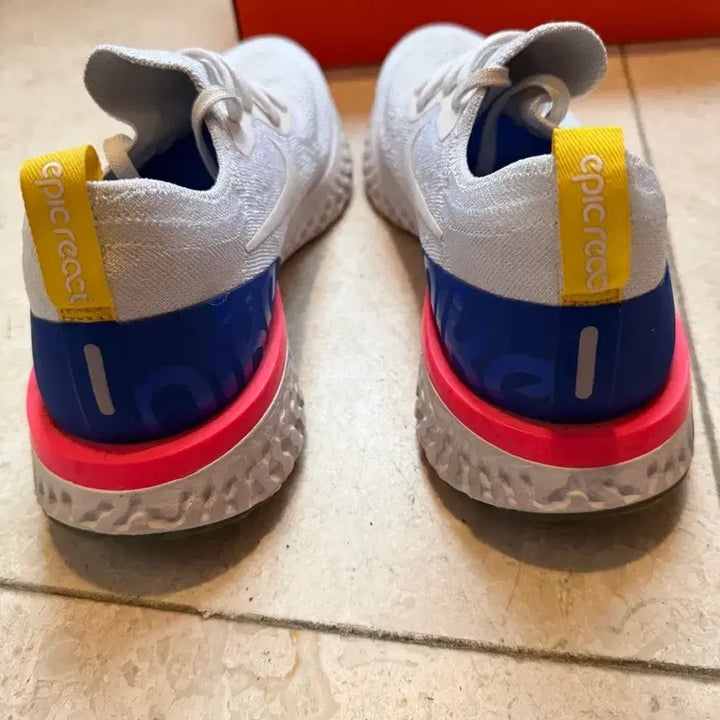 [BUNJANG] Nike Epic React Flyknit White Blue Pink Sneakers (Size 270) / 나이키 에픽 리액트 플라이니트 흰파핑 270 사이즈