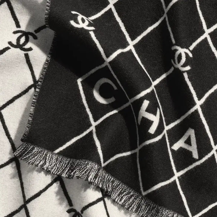 [BUNJANG] Chanel Wool Muffler Black AAB794 / 미개봉 새상품 샤넬 울 머플러 블랙 AAB794