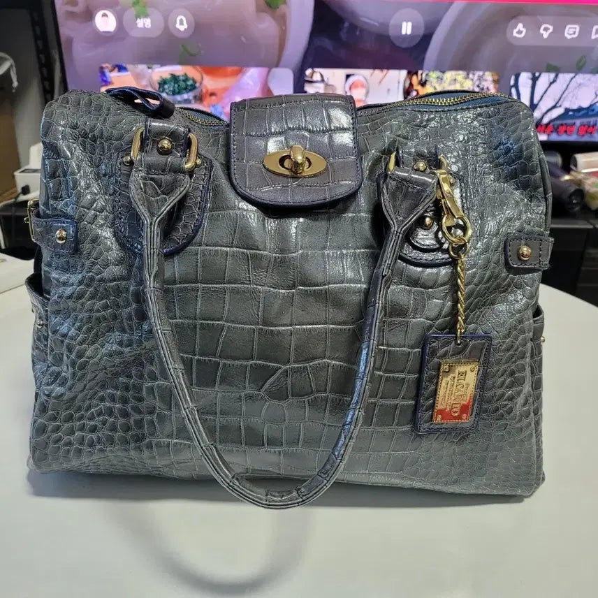 [BUNJANG] Elcanto Gray Crocodile Pattern Tote Bag / 엘칸토 회색 악어 패턴 토트백