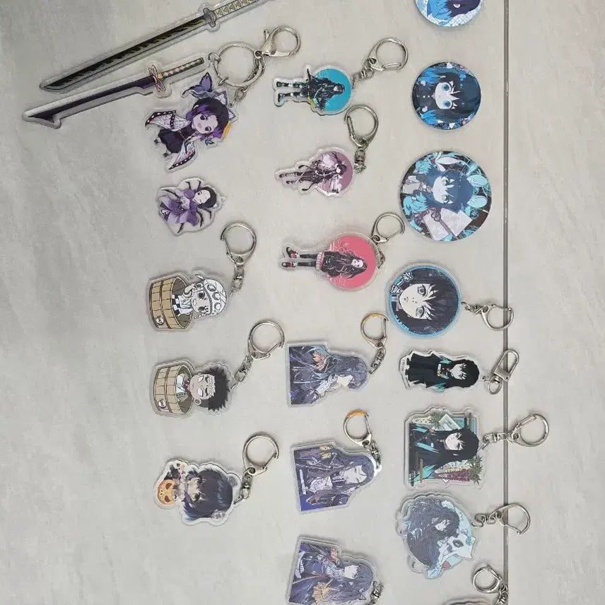 [BUNJANG] Demon Slayer Bundle Set / 귀멸의 칼날 피규어 및 굿즈 일괄판매 (전시용제품)