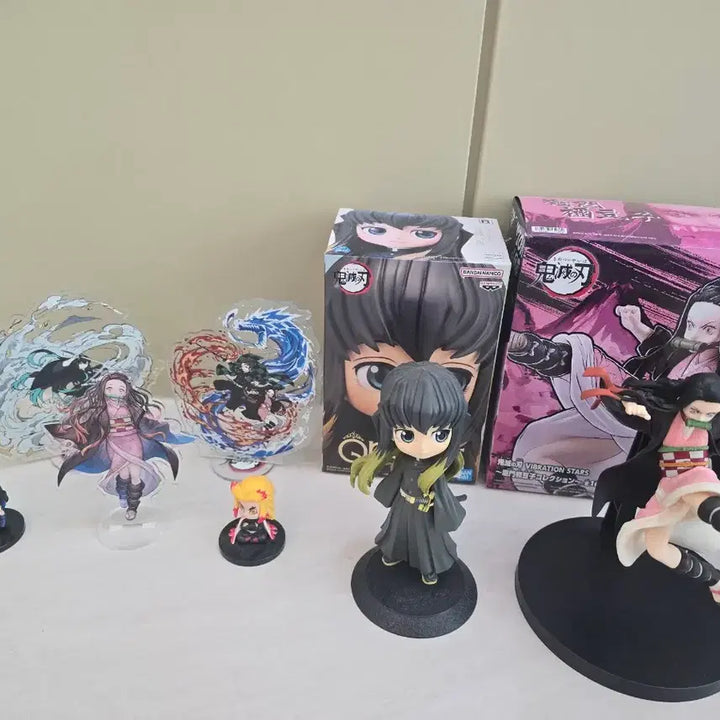 [BUNJANG] Demon Slayer Bundle Set / 귀멸의 칼날 피규어 및 굿즈 일괄판매 (전시용제품)