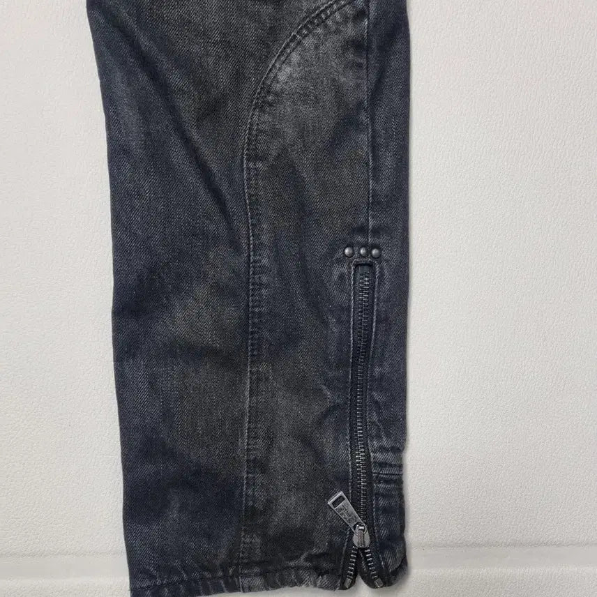 [BUNJANG] Polo Ralph Lauren Black Washed Denim Biker Pants / 폴로 랄프로렌 블랙 코팅 워싱 데님 바이커 팬츠