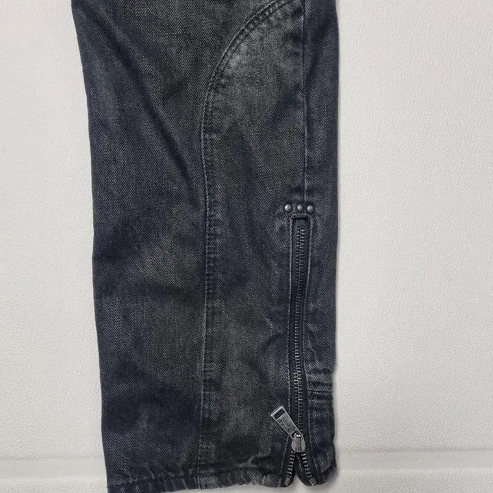[BUNJANG] Polo Ralph Lauren Black Washed Denim Biker Pants / 폴로 랄프로렌 블랙 코팅 워싱 데님 바이커 팬츠