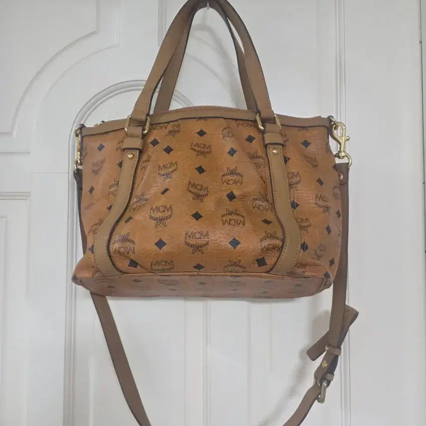 [BUNJANG] MCM Leather Handbag / 정품 mcm가방
