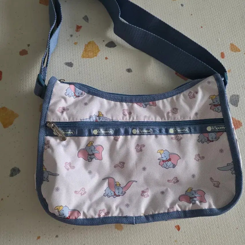 [BUNJANG] LeSportsac Dumbo Pouch / 레스포삭 덤보