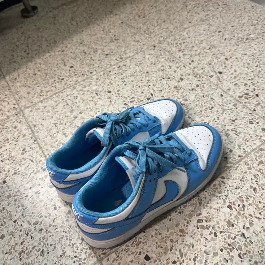 [BUNJANG] Nike Dunk Low UNC White/Blue Sneakers / 나이키 덩크 로우 UNC 화이트/블루