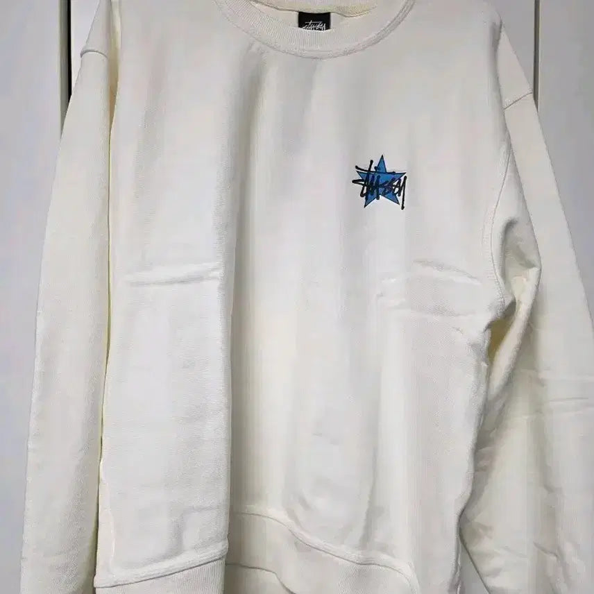 [BUNJANG] Stussy Star Logo Sweatshirt Ivory / 스투시 스타 로고 맨투맨 아이보리