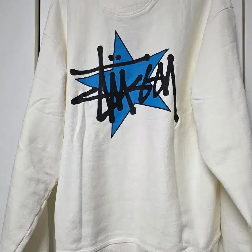 [BUNJANG] Stussy Star Logo Sweatshirt Ivory / 스투시 스타 로고 맨투맨 아이보리