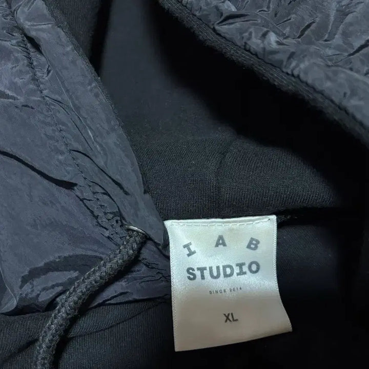 [BUNJANG] IAB Studio Woven Hoodie Black XL / 아이앱 스튜디오 우븐 후드 블랙XL