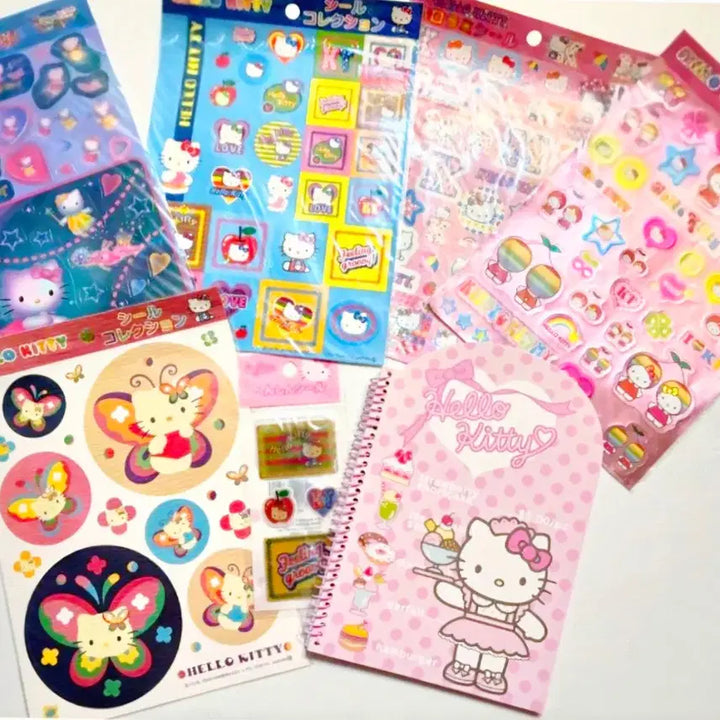 [BUNJANG] Hello Kitty Waitress Dessert Ice Cream Set / 웨이트리스 키티,디저트 키티,아이스크림 키티,웨이트리스키티