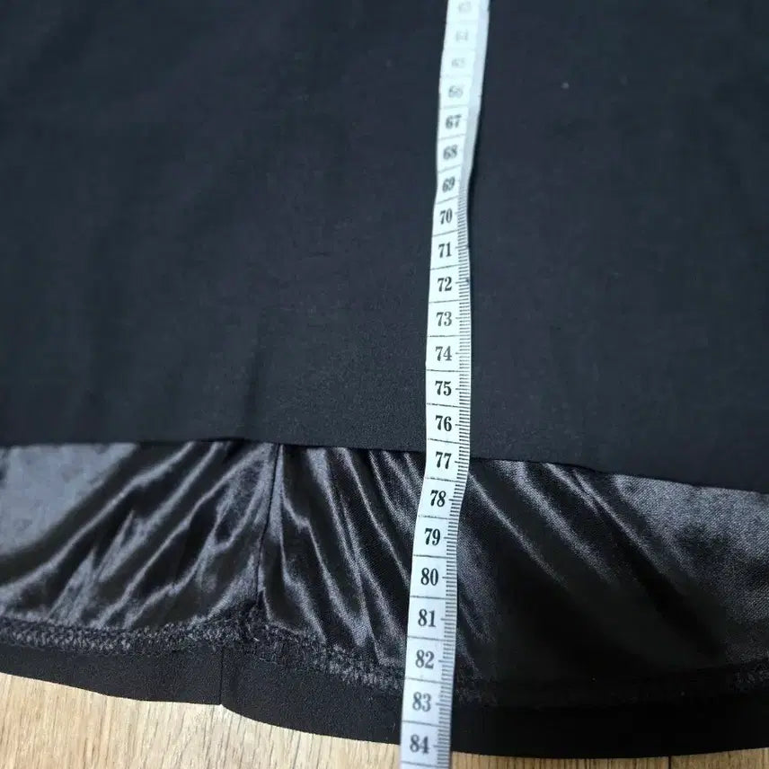 [BUNJANG] Another A Lace Mini Dress / 어나더에이 :민소매  레이스 미니 원피스. 블랙