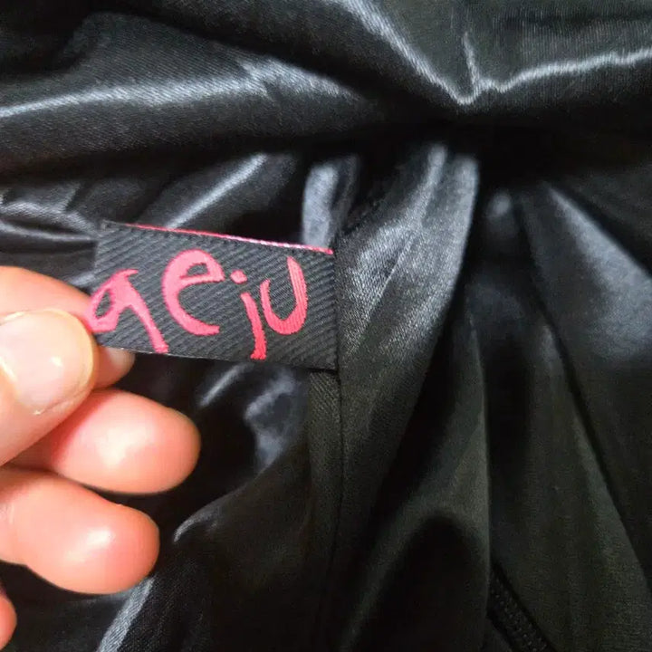 [BUNJANG] Another A Lace Mini Dress / 어나더에이 :민소매  레이스 미니 원피스. 블랙