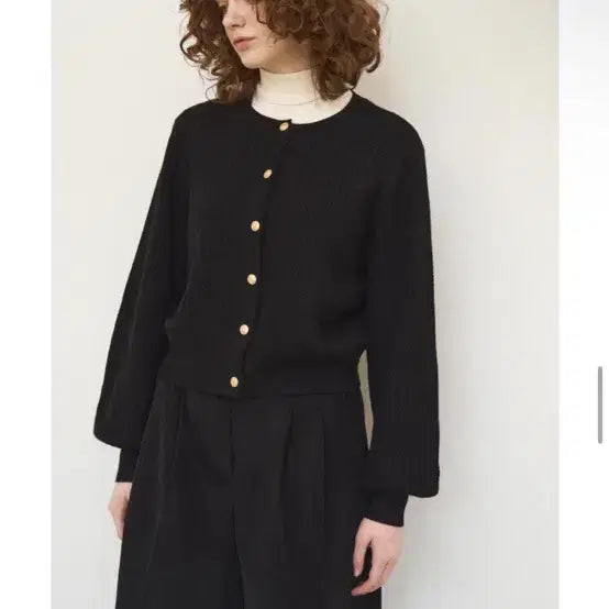 [BUNJANG] Vanillanite Chris Gold Button Cashmere Cardigan Black / 바닐라니트 크리스 골드 버튼 캐시미어 가디건 블랙