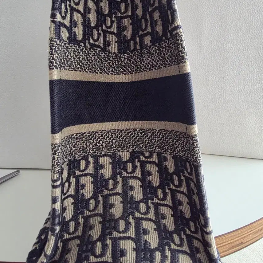 [BUNJANG] Dior Book Tote Medium Handbag / 디올 북도트 미디움 사용감 거의 없음
