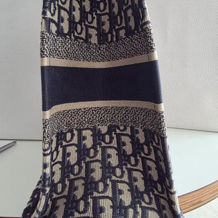 [BUNJANG] Dior Book Tote Medium Handbag / 디올 북도트 미디움 사용감 거의 없음